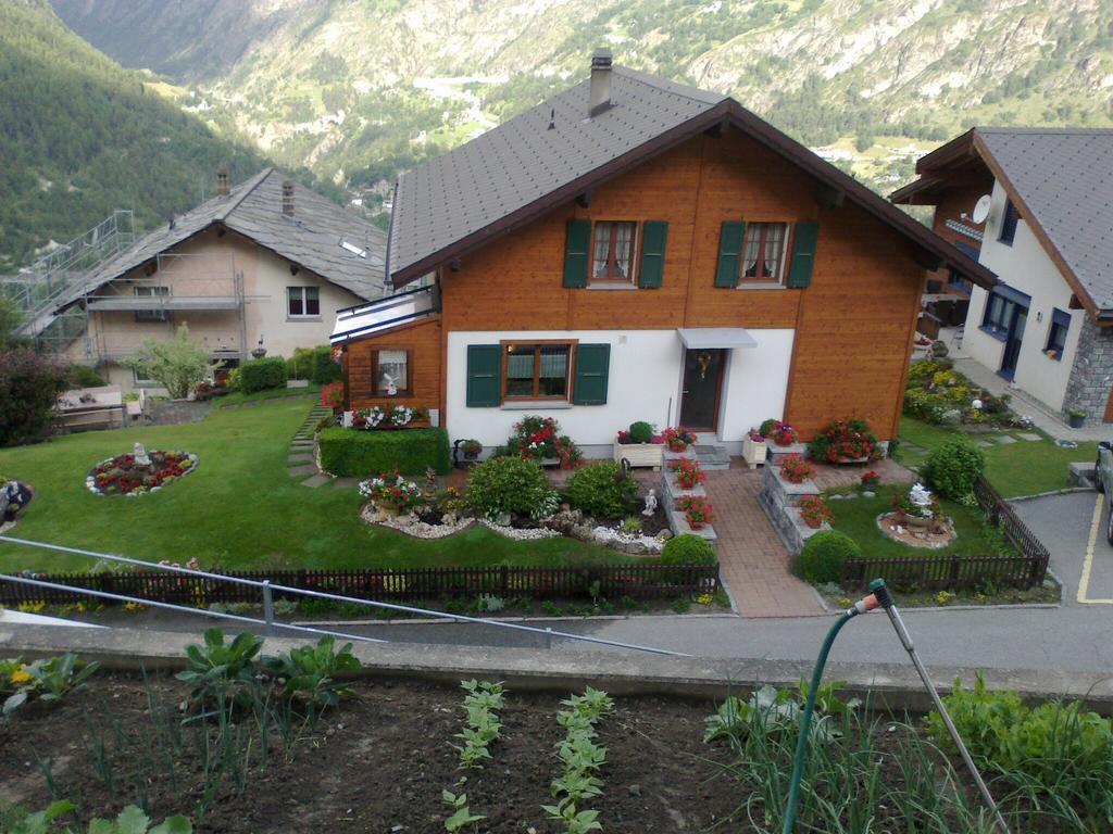 Staldenried Ferienwohnung Zimmer foto