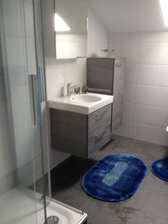 Staldenried Ferienwohnung Zimmer foto